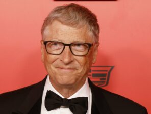 Bill Gates gives away $6 billion worth of shares to charity