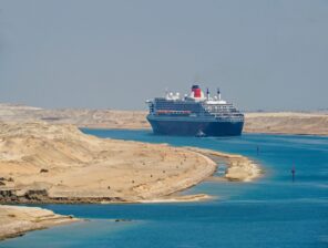 Suez Canal Authority to increase transit fees by 15% in 2023