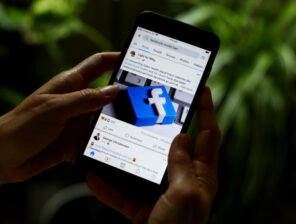 Meta will be fully relying on AI for Facebook News stories globally