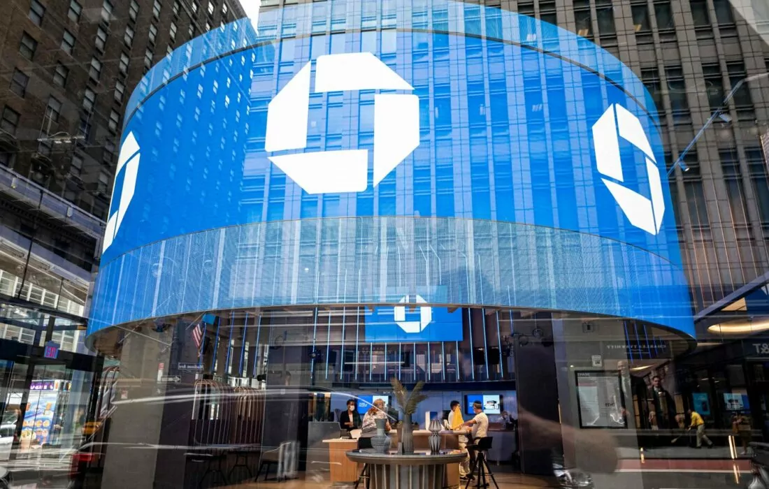 JPMorgan executes first trade on public blockchain using DeFi