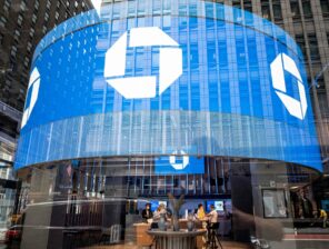 JPMorgan executes first trade on public blockchain using DeFi