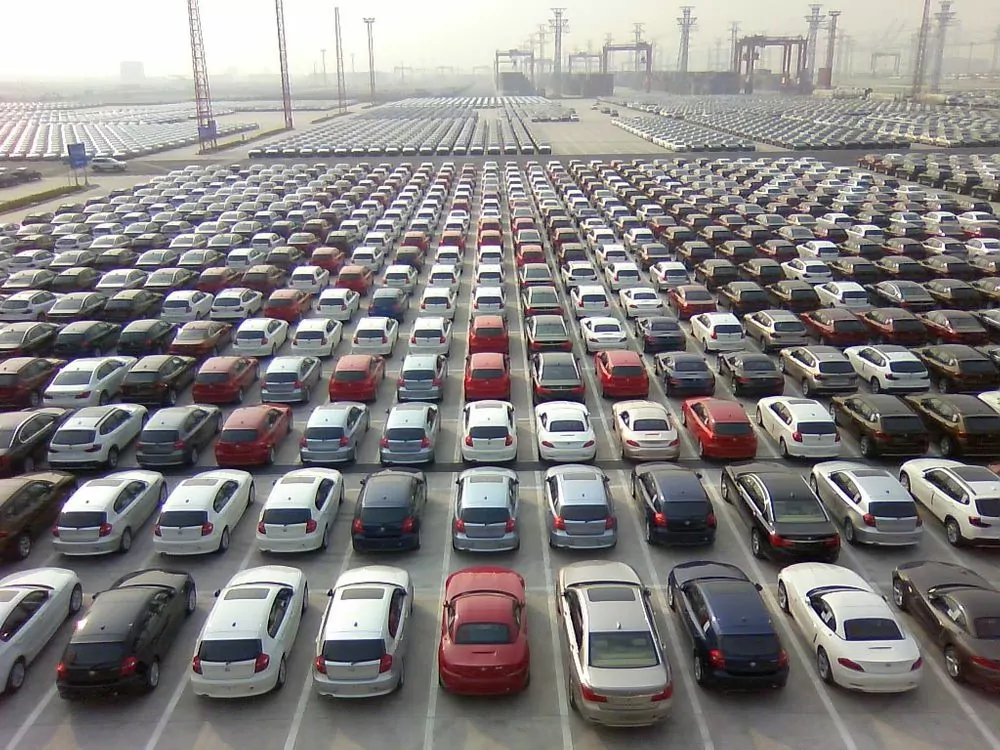 The Egyptian Cabinet releases the regulations for the tax-free Egyptian expats car import law