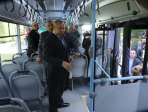 Egypt’s transport and military production ministries sign a $27.6m contract for 100 electric buses