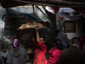 Egypt’s headline inflation slows to 30.6% in April