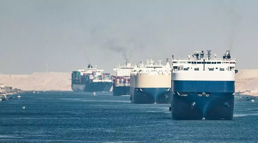 Suez Canal&nbsp;annual revenue hits record&nbsp;$9.4b&nbsp;