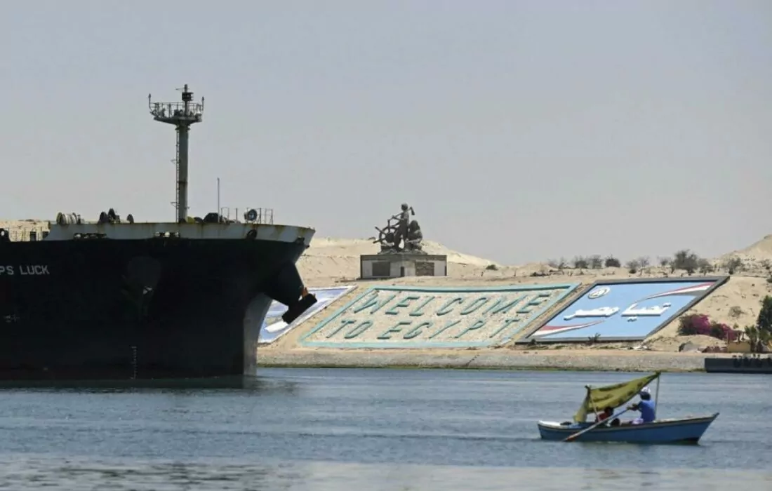 Suez Canal announces transit fees increase by 15% from Jan.