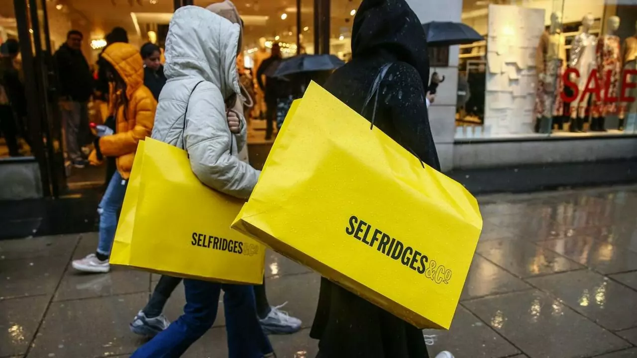 Saudi Arabia’s PIF Plans To Raise Stake in UK Retailer Selfridges
