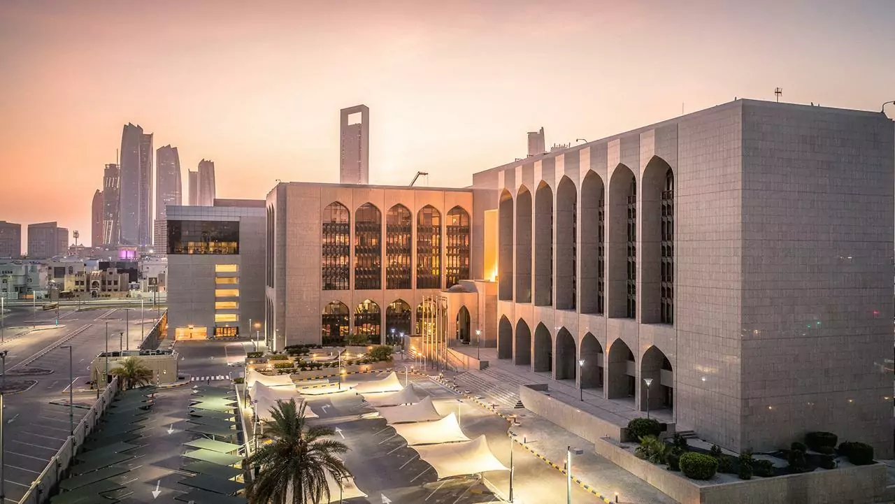 UAE Central Bank Holds Base Rate at 5.40%