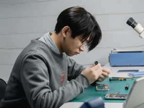 China Targets Young STEM Talent With Flexible New Visa Program