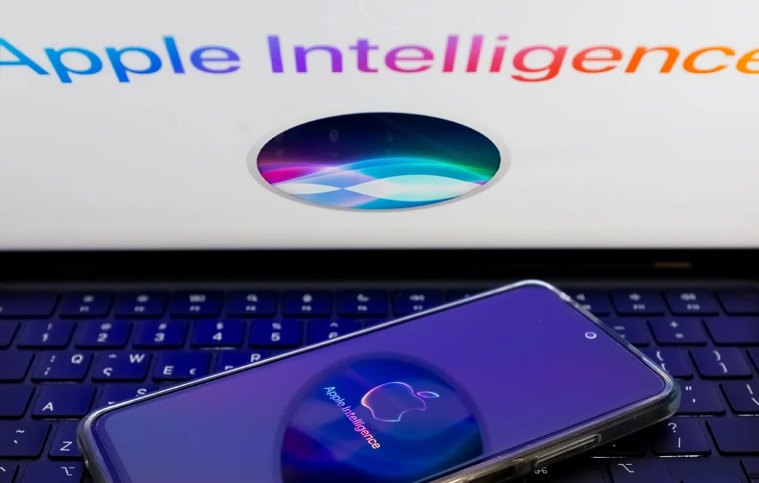 Meta Snags the Exec Leading Apple Siri AI Overhaul 