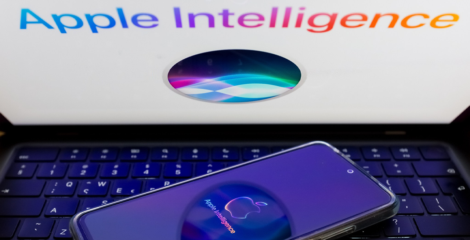 Meta Snags the Exec Leading Apple Siri AI Overhaul 