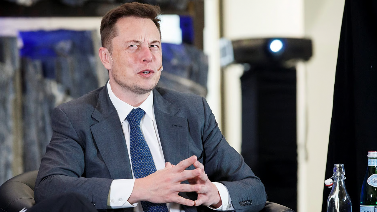 Elon Musk Becomes First Person Worth USD 600B