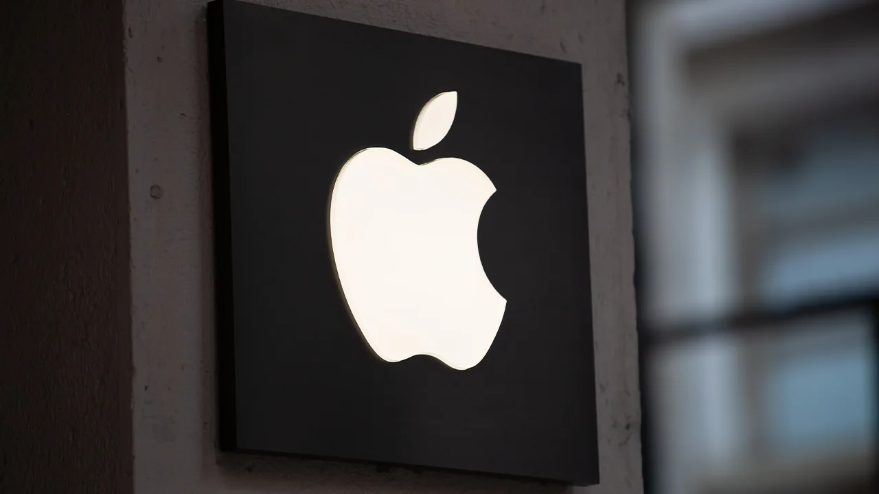 Apple Jumps Into the AI Wearables Race