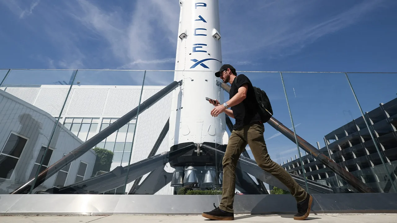SpaceX Moves Toward Record-Breaking IPO as AI-Era Mega Listings Take Shape