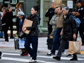 America’s Wealth Gap Hits a Record High. The Top 1% Now Holds as Much as the Bottom 90%