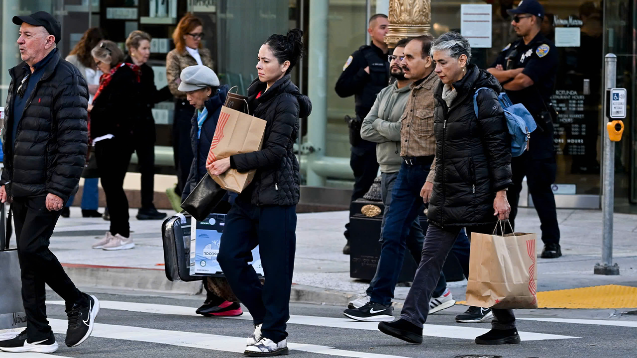 America’s Wealth Gap Hits a Record High. The Top 1% Now Holds as Much as the Bottom 90%