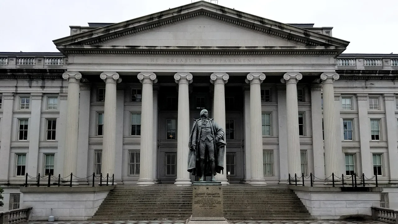 Saudi Arabia & UAE Cut US Treasury Holdings by USD 16.6B in March
