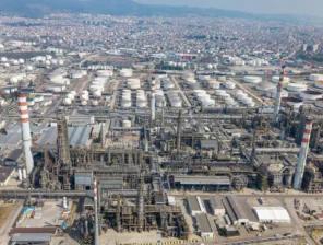 Oil Prices Fall to Three-Month Low on Iran Ceasefire Deal